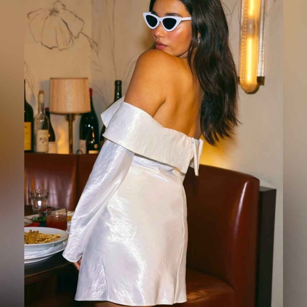 NWT Abercrombie & Fitch Off-The-Shoulder Long-Sleeve Mini Dress S Pearl Wedding